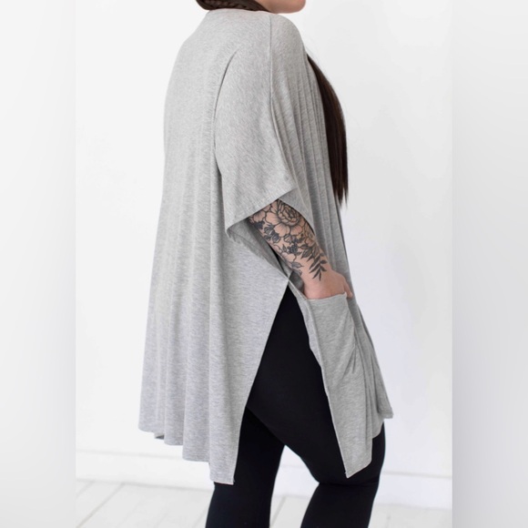 SAVVI Ribbed Nina Kimono OS - Picture 2 of 8